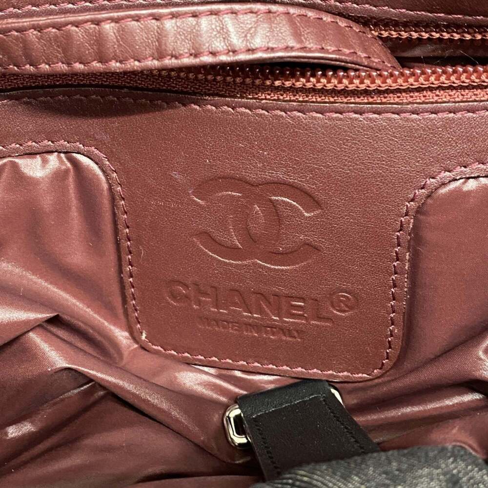 CHANEL Black Tote Bag - Picture 5 of 10